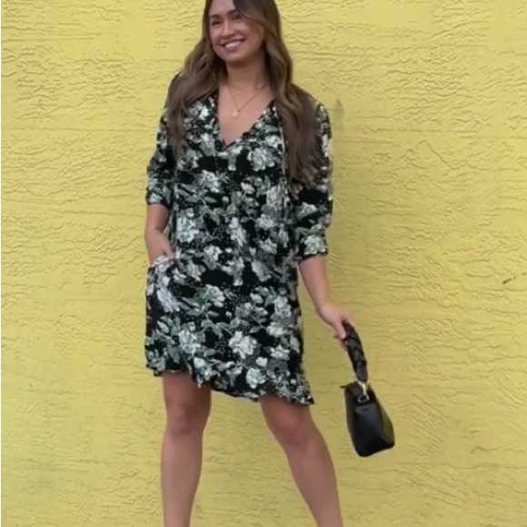 Smash+ Tess Ruffled Mini Dress - Picture 2 of 9